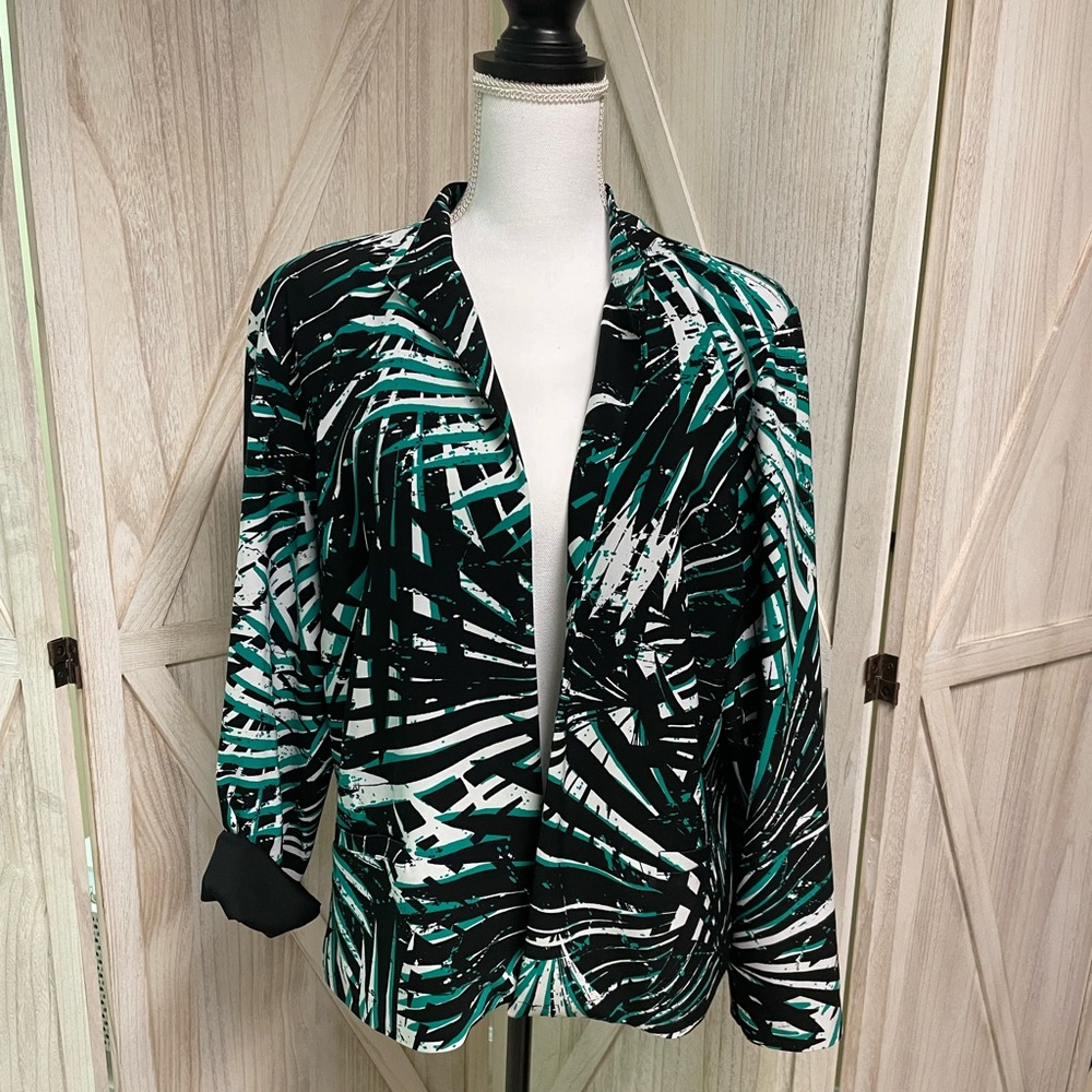 Heart of Palms Blazer by Chico